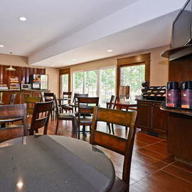 BEST WESTERN PLUS Prairie Inn Breakfast Room BEST WESTERN PLUS Prairie Inn Breakfast Room
