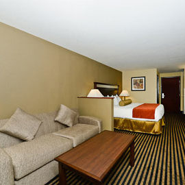BEST WESTERN PLUS Prairie Inn King Suite BEST WESTERN PLUS Prairie Inn King Suite